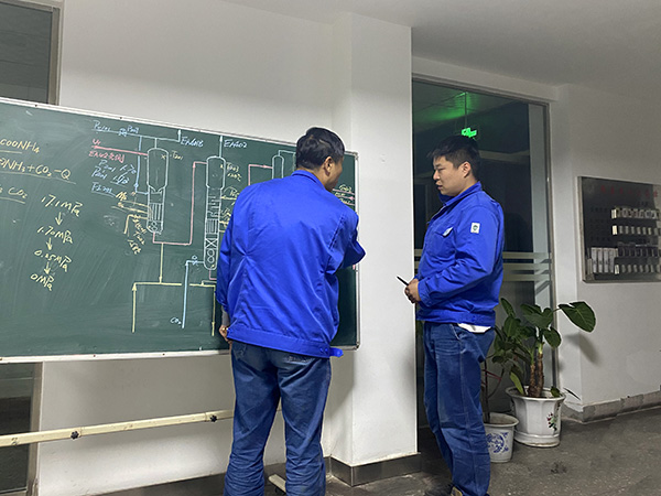 1621839721415935.jpeg 講課.jpg