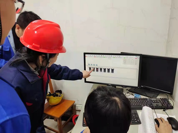 1647398314152567.jpeg 胡燕1.jpg