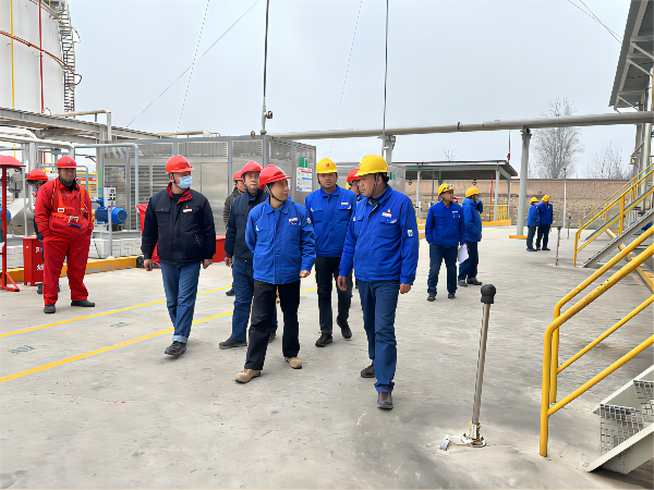 1679271974690876.png 3月18日,彬州公司副總經(jīng)理張政權(quán)帶隊(duì)開展重大危險(xiǎn)源安全檢查(1).png