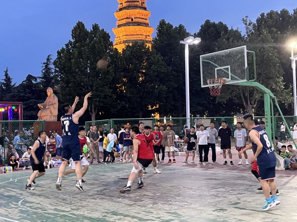 1690501687371269.jpeg 2023年7月27日彬州公司與彬州籃球協(xié)隊友誼賽1.jpg
