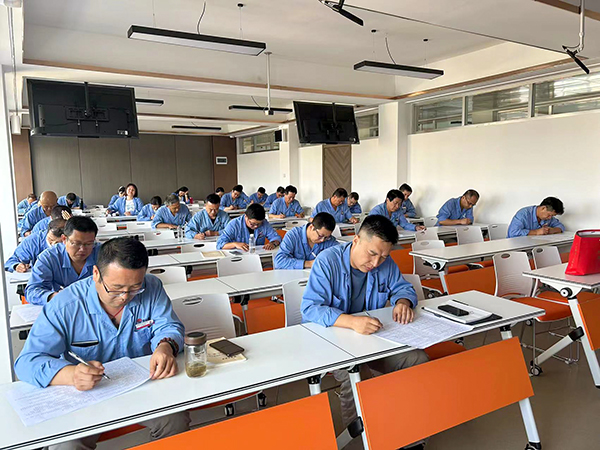 1693986218133312.jpeg 2023年9月5日公司安全管理人員資格復審培訓考試紀實.jpg