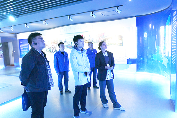 1698798499329143.jpeg 2023年10月30日巴西NAVIGAL公司銷售經(jīng)理Laura Pasa小姐來公司考察交流 600.jpg