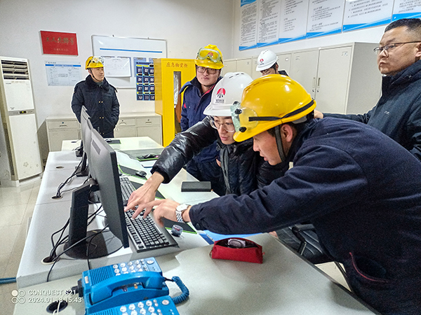 1705893675453735.jpeg 1月18日區(qū)應(yīng)急局節(jié)前安全檢查紀(jì)實(shí)2.jpg