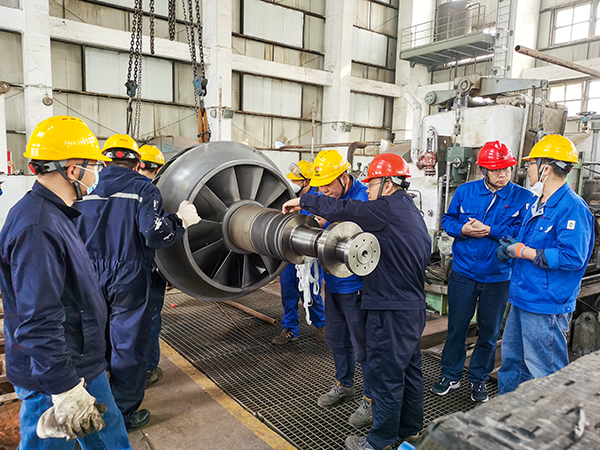 1712646136127051.jpeg 轉(zhuǎn)子回裝檢修現(xiàn)場6 600.jpg