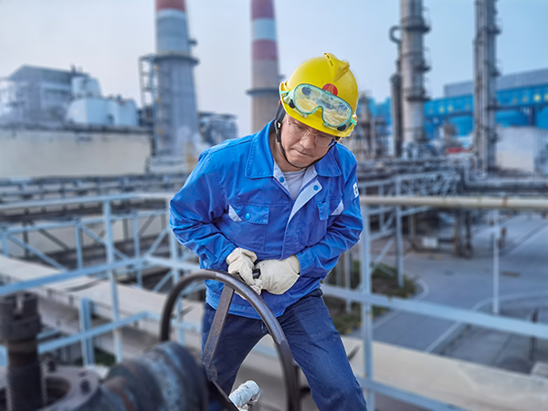 1712646182162718.jpeg 8日凌晨5點半在管廊開S1界區(qū)閥1 600.jpg