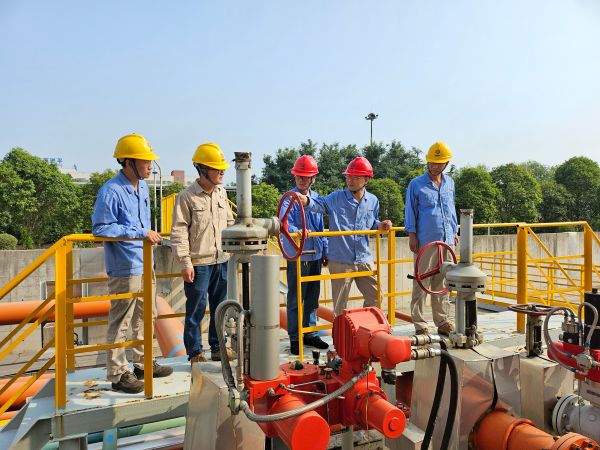 1726044767813664.jpeg 9月11日公司領(lǐng)導(dǎo)開(kāi)展節(jié)前安全檢查紀(jì)實(shí)1.jpg