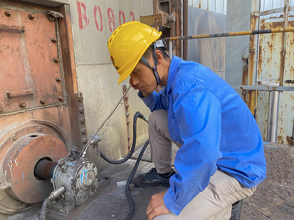 1726639883602007.jpeg 王斐飛在巡檢 600.jpg