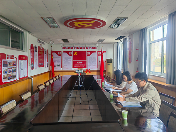 1727128011729401.jpeg 9月11日法律審計(jì)部在實(shí)業(yè)公平會(huì)議室開展合同管理檢查.jpg