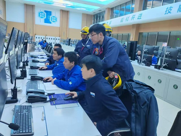 2024年12月8日，制氣車(chē)間化工三班崗位開(kāi)展懂會(huì)能培訓(xùn).jpg