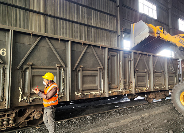 1738885465840231.jpeg 春節(jié)假期收假第一天,物資采供部員工立即投入崗位工作中.jpg