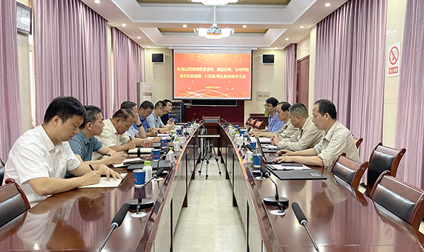 231750636076641554.jpg 陜煤運(yùn)銷集團(tuán)來公司進(jìn)行交流座談.jpg