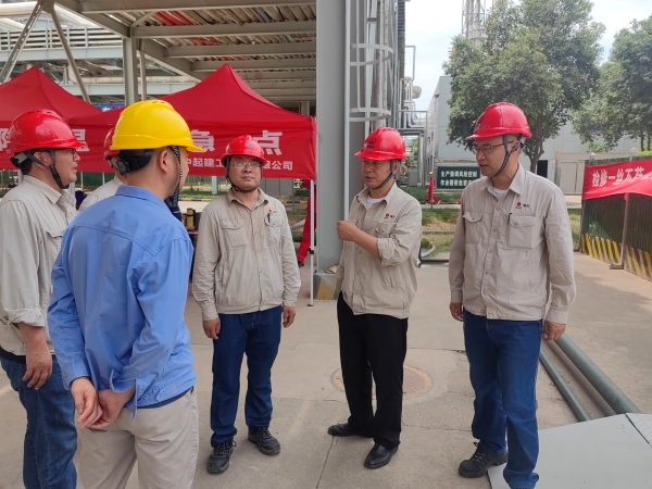 031751526639119276.jpg 檢修現(xiàn)場(chǎng)檢查.jpg