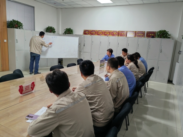 211755732676642835.jpg 車間內(nèi)部組織中修期間責(zé)任職能分配.jpg